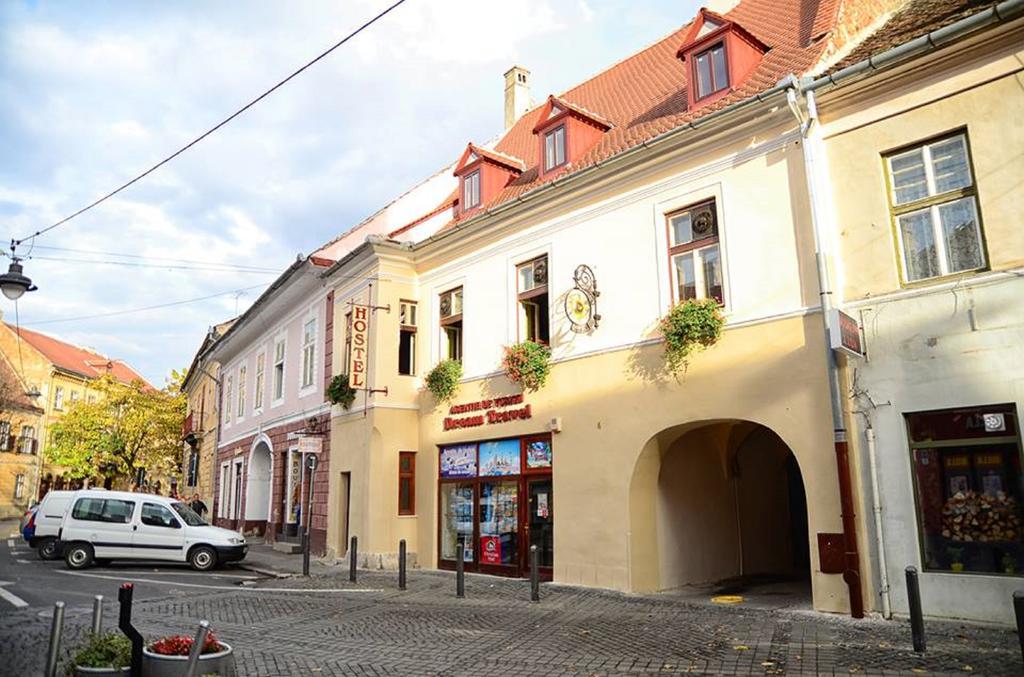 Hostel Pangeea Sibiu Eksteriør bilde